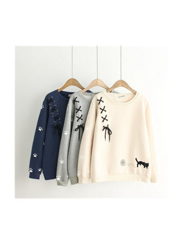 Weekend Girl Japanese Cat Embroidery Sweatshirt